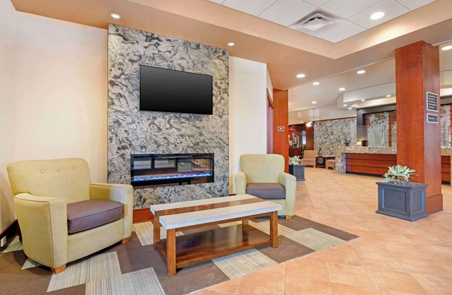 Best Western Plus Barclay Hotel