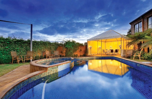 Best Western Plus Buckingham International
