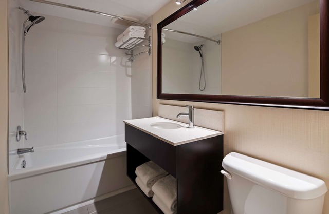 Best Western Plus Montreal Downtown-Hotel Europa