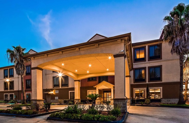 Best Western Plus North Houston Inn & Suites