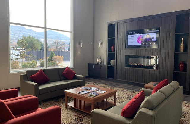 Best Western Plus Osoyoos Hotel & Suites