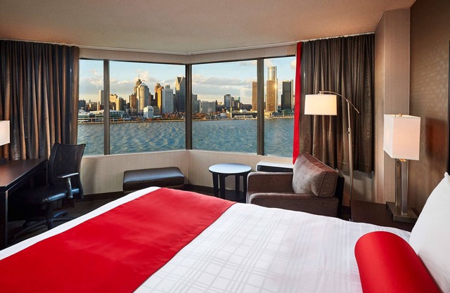 Best Western Plus Waterfront Hotel