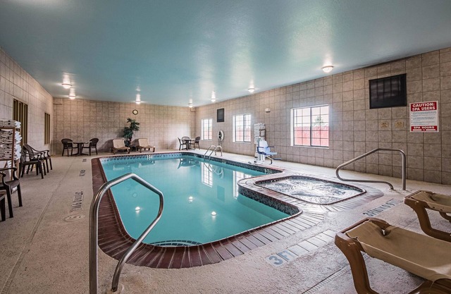 SureStay Plus Hotel by Best Western San Antonio SeaWorld