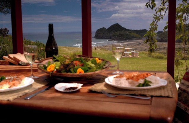 Bethells Beach Cottages natural luxury for humans being