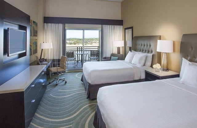 Better Choice for your Vacation!! 4 Relaxing Units, Pets Allowed, Pool!