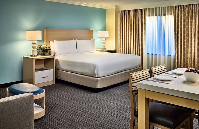 Better Choice For Your Vacation! 2 Accessible location and Spacious units awaits