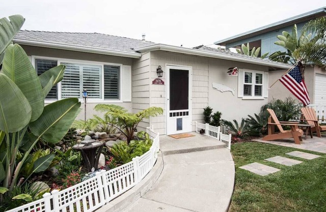Betty's Beach Bungalow!