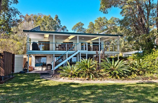 Bettys Place @ Cowan Cowan