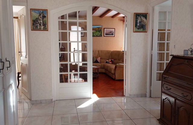 Between sea and mountains apartment in detached house