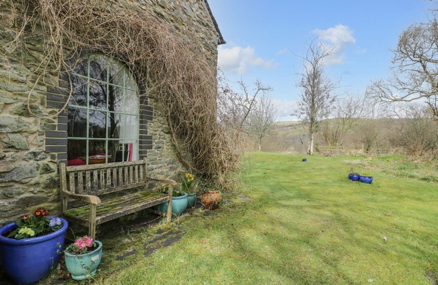 Beudy Dolpebyll, LLANGADFAN