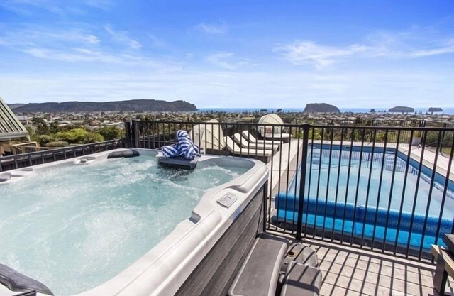 Beverley Hills Cottage - in Whangamata