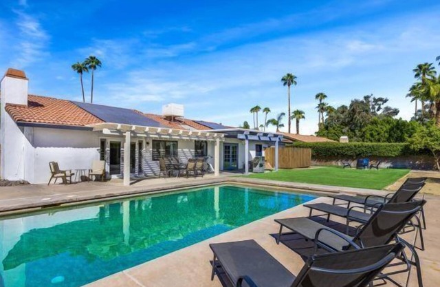 Beverly Chills - A Palms To Pines Property