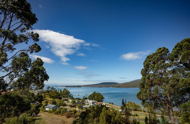 Beyond the View, a brand new 3 Bedroom home with magnificent deck