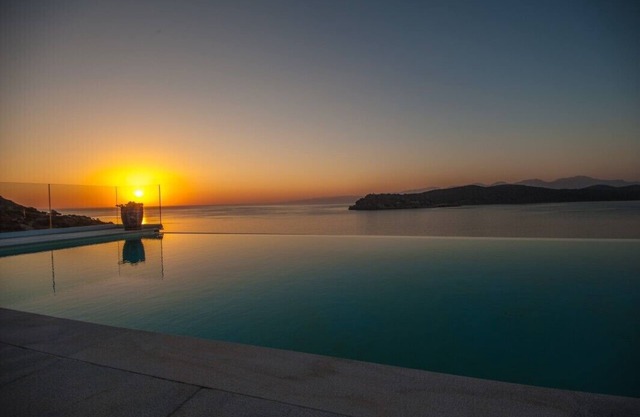 BH121 - R -Villa Elounda