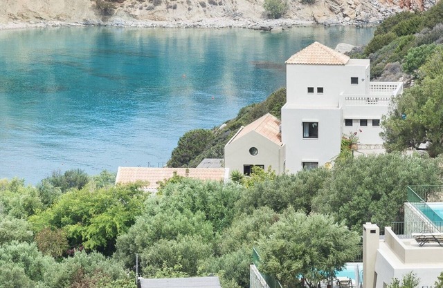 BH159 - R - Villa Agios Nikolaos