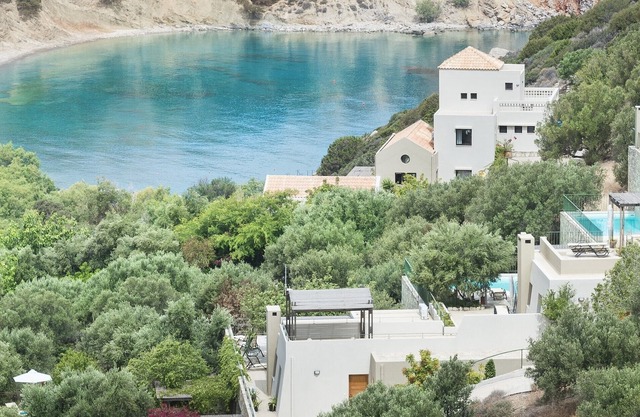 BH161 - R - Villa Agios Nikolaos