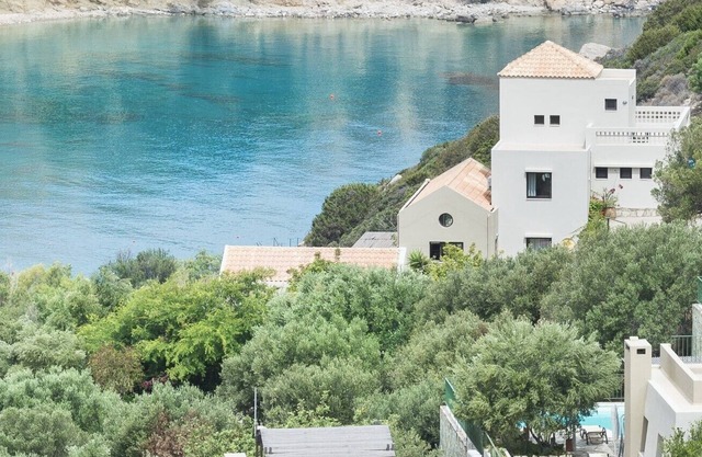 BH164 - R - Villa Agios Nikolaos