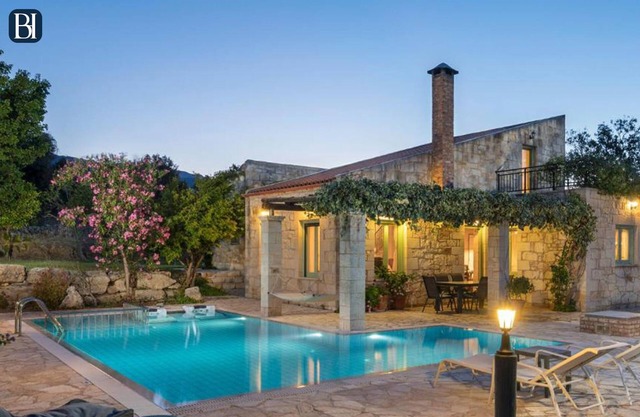 BH654 - B - Villa Chania