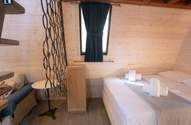 BH687 - C - Chalet Ikaria