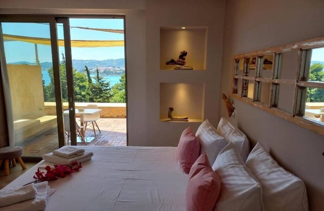 BH980 - C - Room Skiathos