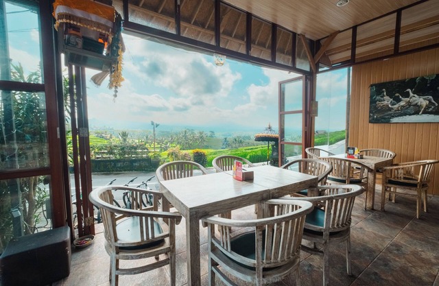 Bhuana Agung Villa & Restaurant