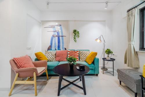 Bianca 2BHK Bandra W by The Bombay Home Company