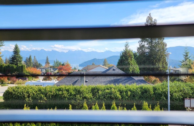 Big and bright house with 180 degree views of the Ocean in the heart of Gibsons