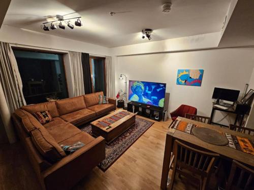 Big apartment 9 min away from C-station!