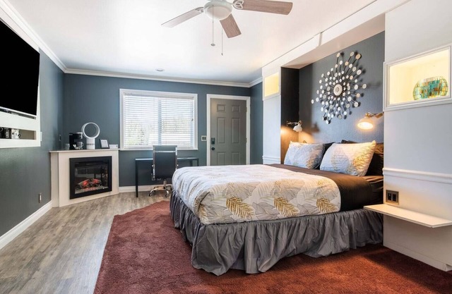 Big Bear Spa Suites