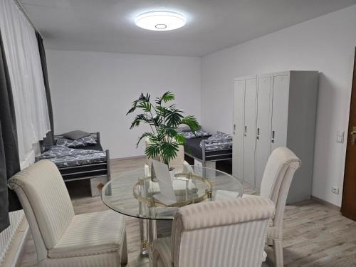 Big City Apartment Krefeld with Balcony
