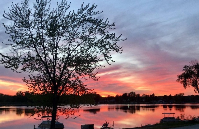 Big Crooked Lake Cottage