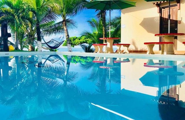 Big Daddy's Beach Club & Hotel