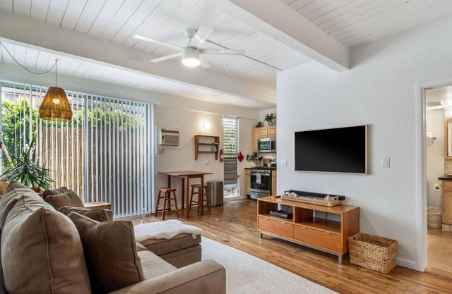 Big Island Kona Mansions 110c by Coldwell Banker Island Vacations
