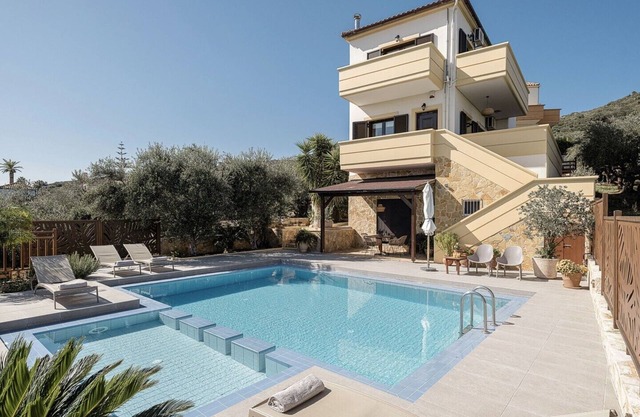 Big Villa - Private Pool - Garden & View - BBQ