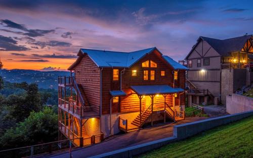 Bigger Bear Views Lodge