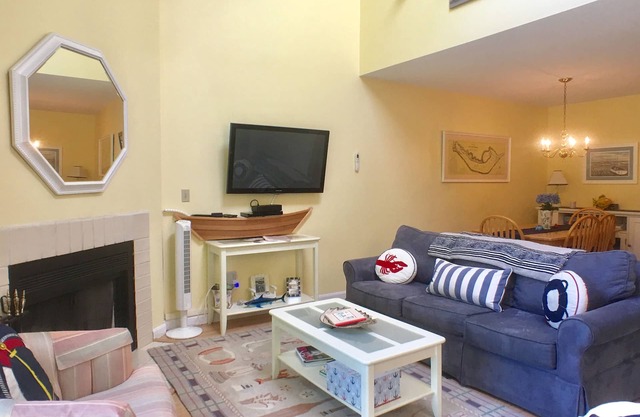 Ocean Edge, 2 King Beds, Straight Staircase, Enclosed Loft, 3 ACs & 6 Pool Passes (Fees Apply) - BI0341