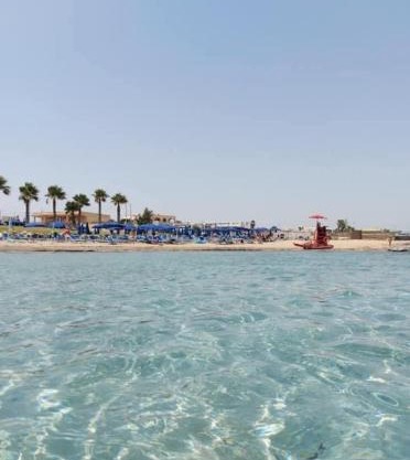 Bilocale fronte spiaggia a Marzamemi