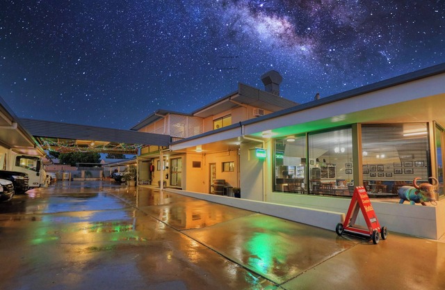 Biloela Centre Motel & Grevillea Steakhouse & Bar