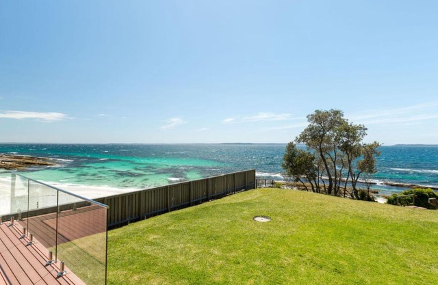 Bimbadgen at Hyams Beach