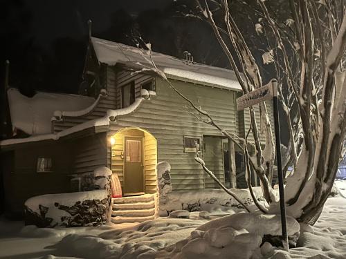 Bindi - Alpine Getaways's Chalet at Tower Rd