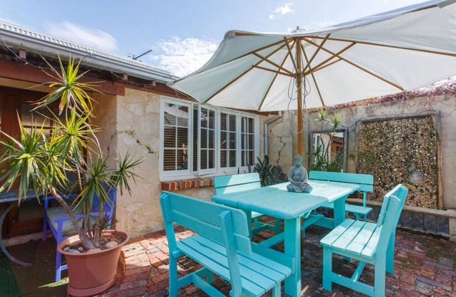 Binks Beach House - South Fremantle