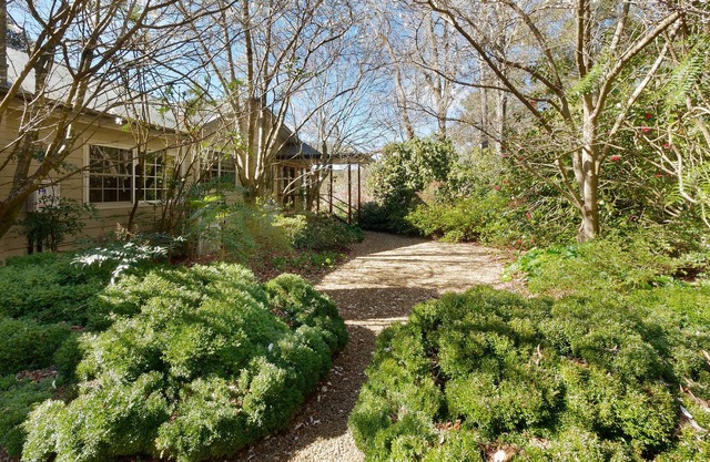 FOXTON PARK FARMSTAY - BINNOWEE COTTAGE