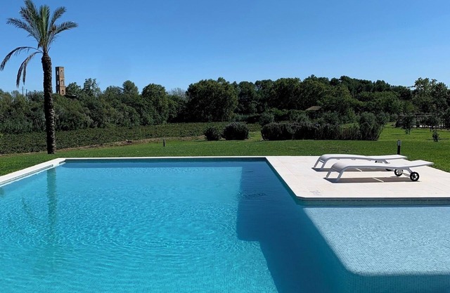 Bio Resort Mediterraneo, casa moderna con viñedos, piscina y naturaleza