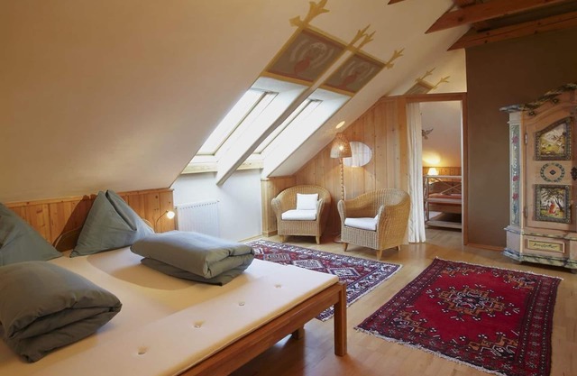 Bionest I - Lehmbaudach-familienzimmer - Biolandhaus Arche