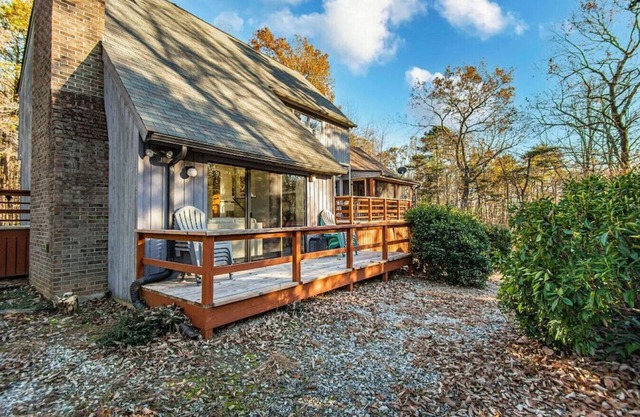 Bird Mountain Hideaway