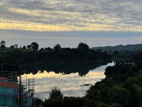 Birdsong Water View 2 Bedroom Apartment