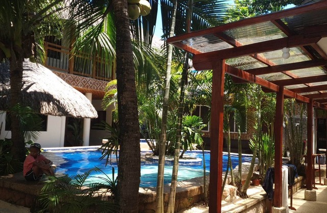 Birdwatchers Beachfront Hotel Panglao