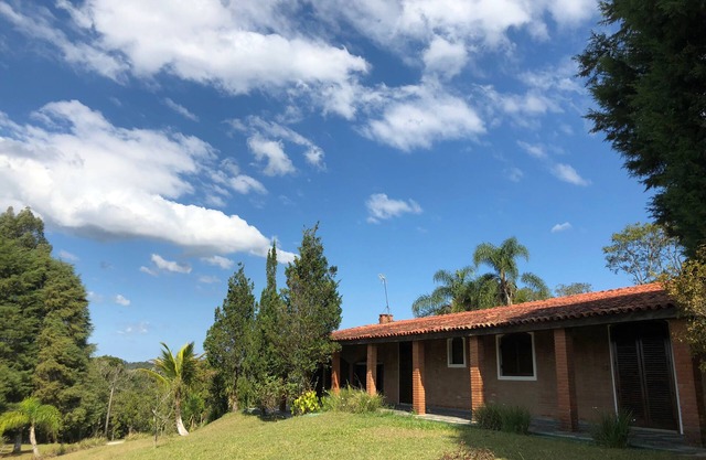 Granja Biritiba Mirim con piscina