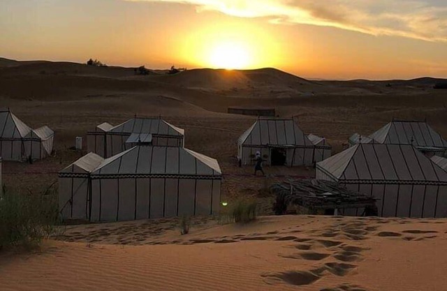 Bivouac Les Touareg Chez Bachir