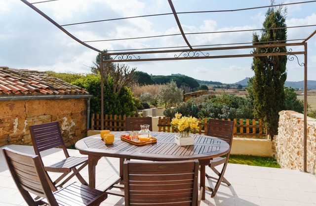 BIZ1 Air-conditioned cottage "l'Esprit Campagne" with natural swimming pool BIZANET